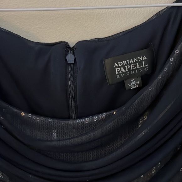 Adrianna Papell sequin dress - Picture 2 of 4